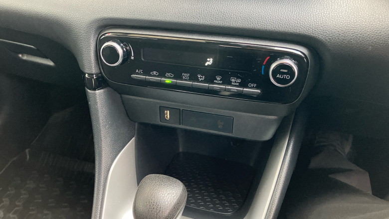 Toyota Yaris 1.5 Hybrid Icon 5dr CVT Hybrid Hatchback